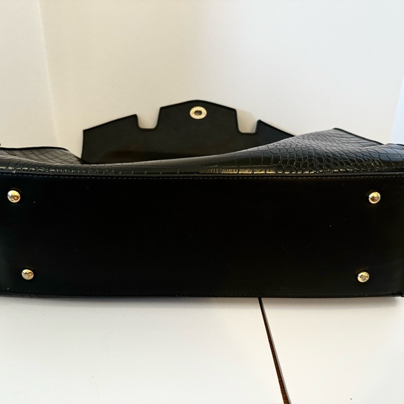 Oversized Large Travel Bag - Picture 10 of 10